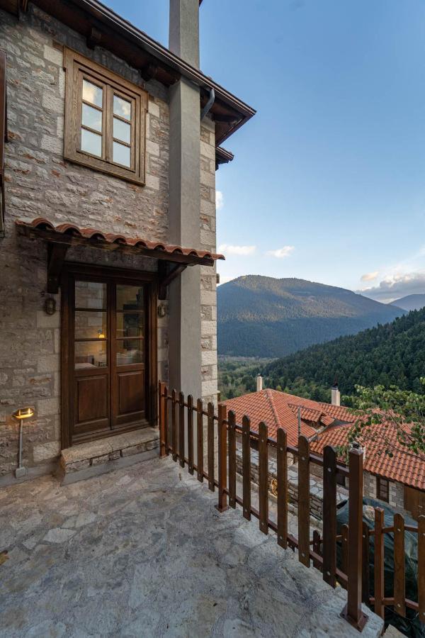 Maisonette Korfes-Κορφές-Μ Δύο Αυτόνομοι Όρoφοι Της Βίλας Κορφές Για Οικογένειες Και Μικρές Παρέες Karpenisi Ngoại thất bức ảnh