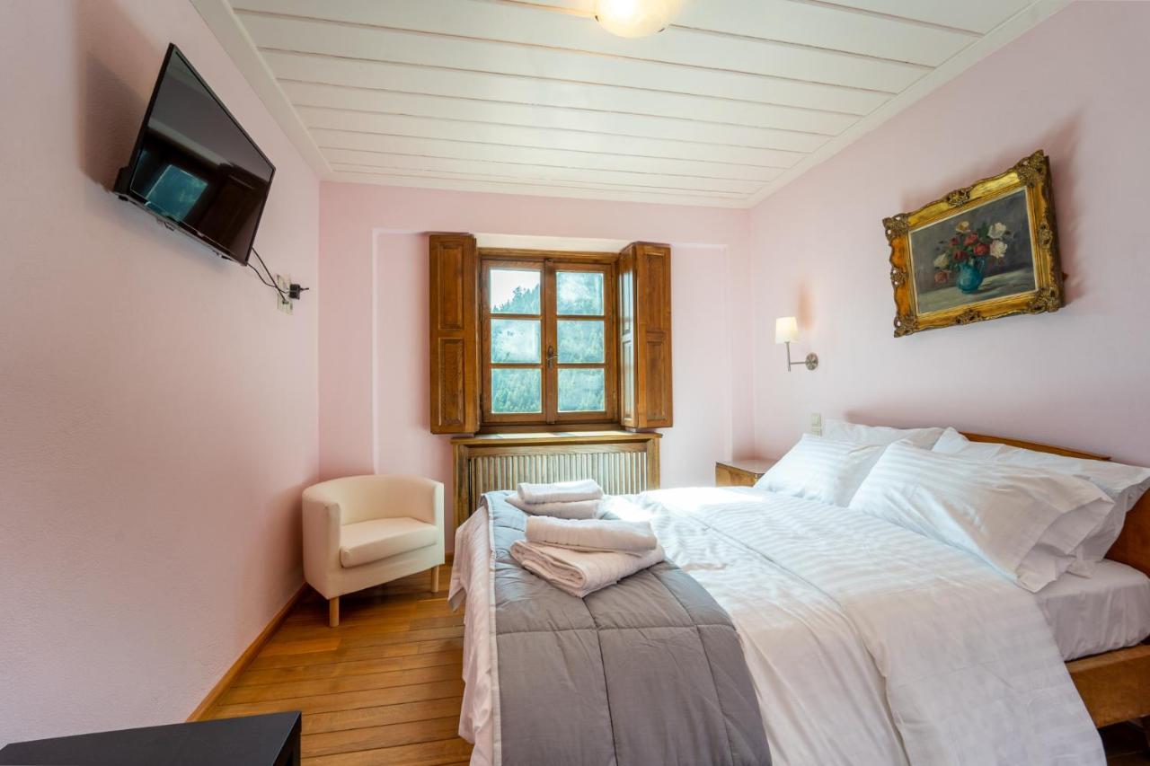 Maisonette Korfes-Κορφές-Μ Δύο Αυτόνομοι Όρoφοι Της Βίλας Κορφές Για Οικογένειες Και Μικρές Παρέες Karpenisi Ngoại thất bức ảnh