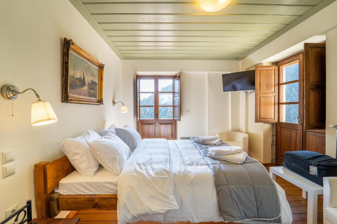 Maisonette Korfes-Κορφές-Μ Δύο Αυτόνομοι Όρoφοι Της Βίλας Κορφές Για Οικογένειες Και Μικρές Παρέες Karpenisi Ngoại thất bức ảnh