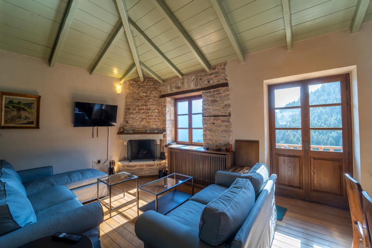Maisonette Korfes-Κορφές-Μ Δύο Αυτόνομοι Όρoφοι Της Βίλας Κορφές Για Οικογένειες Και Μικρές Παρέες Karpenisi Ngoại thất bức ảnh
