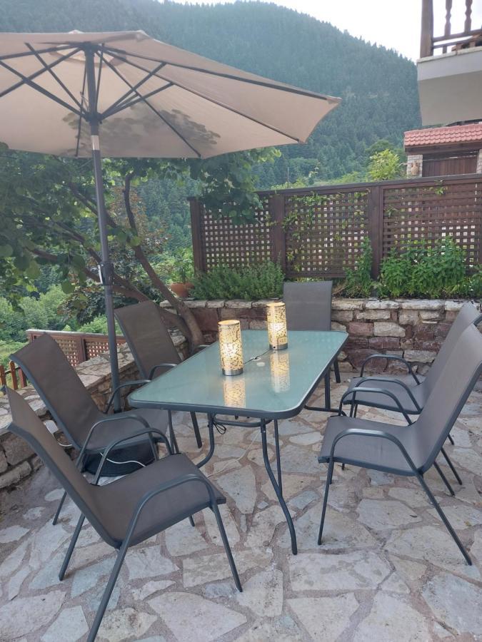 Maisonette Korfes-Κορφές-Μ Δύο Αυτόνομοι Όρoφοι Της Βίλας Κορφές Για Οικογένειες Και Μικρές Παρέες Karpenisi Ngoại thất bức ảnh